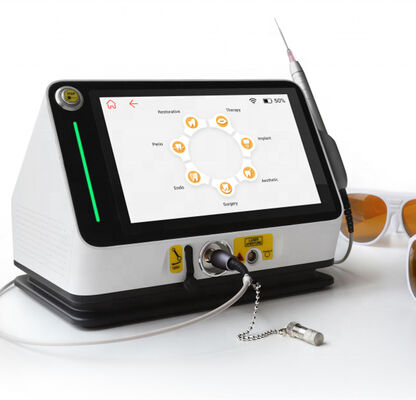 600W আউটপুট শক্তি ডায়োড লেজার চুল অপসারণ মেশিনের যন্ত্রাংশ সেমিকন্ডাক্টর জল বায়ু শীতল সিস্টেম অপারেশন অন্তর্ভুক্ত